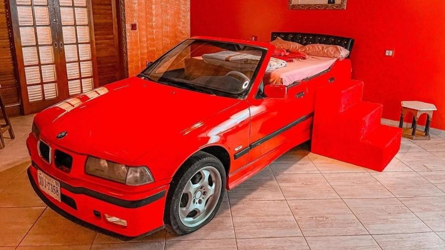BMW Série 3 que virou cama em pousada - Reprodução