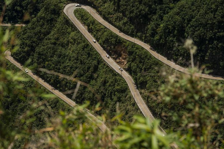 A via sinuosa que corta a Serra do Rio do Rastro, em Santa Catarina, já foi considerada uma das 10 mais cênicas do mundo - Getty Images/iStockphoto - Getty Images/iStockphoto