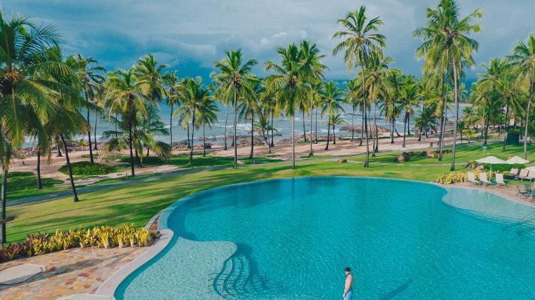 A piscina de borda infinita do Brisa tem vista para o mar, o que se traduz em belíssimas fotos