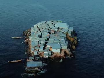 Aperto: Ilha mais lotada do mundo, na África, tem um morador a cada 2 m²