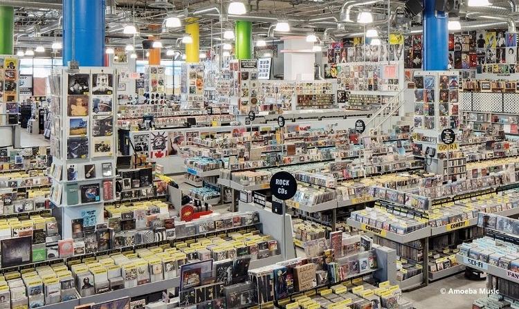 Amoeba Music, em Los Angeles, considerada a maior loja independente de discos do mundo Amoeba Music, em Los Angeles, considerada a maior loja independente de discos do mundo
