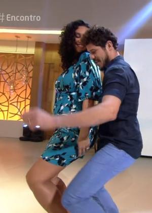 José Loreto e Débora Nascimento dançaram funk juntos - Reprodução/TV Globo - Reprodução/TV Globo