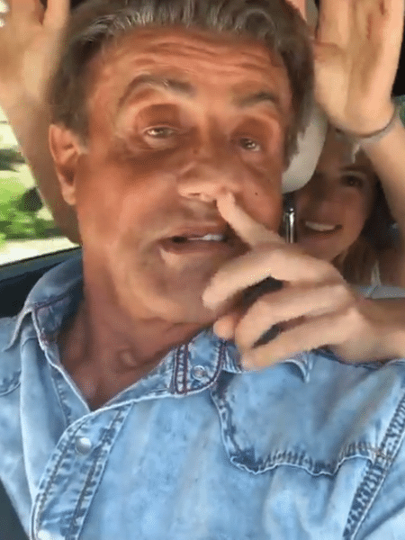 Sylvester Stallone é trollado pelas filhas - Reprodução/Instagram
