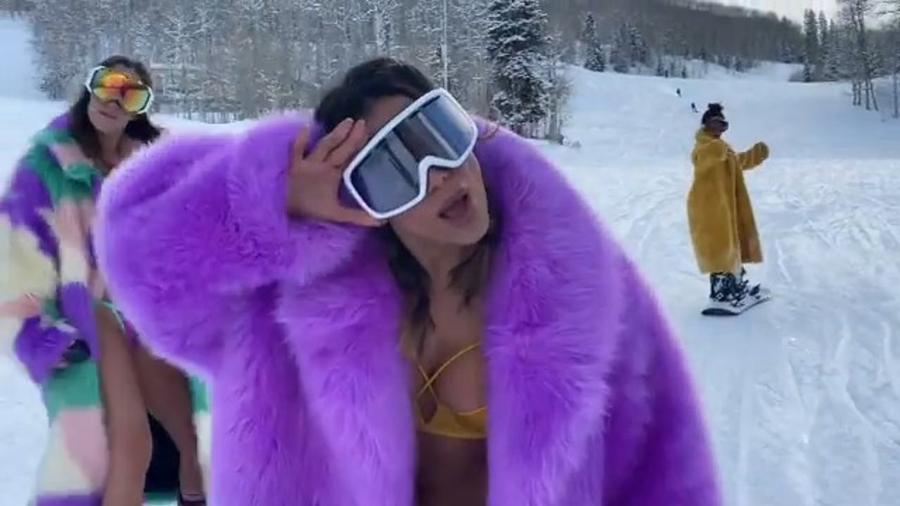 Anitta em videoclipe de "Loco" - Reprodução/Instagram