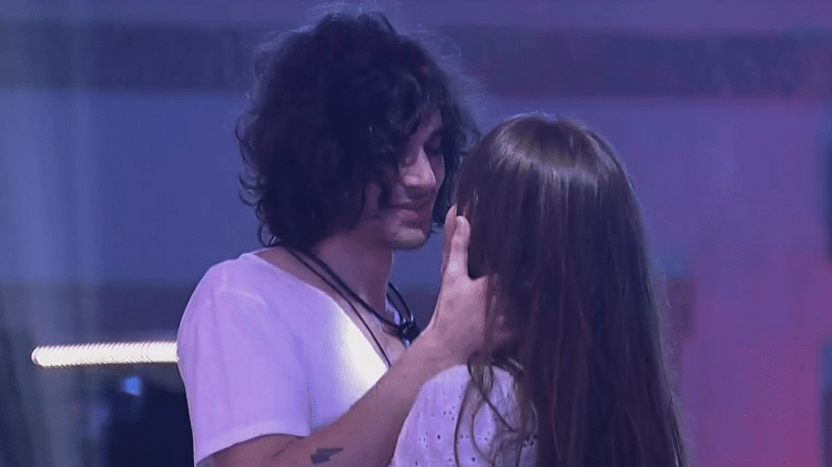 BBB 21: Web reage a beijo de Fiuk e Thaís - Reprodução/Globoplay - Reprodução/Globoplay