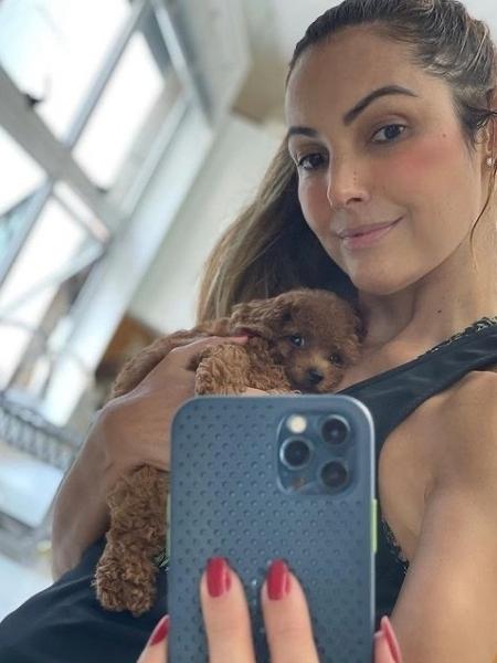 Patrícia Poeta e a nova cachorrinha da família, Bella - Reprodução/Instagram