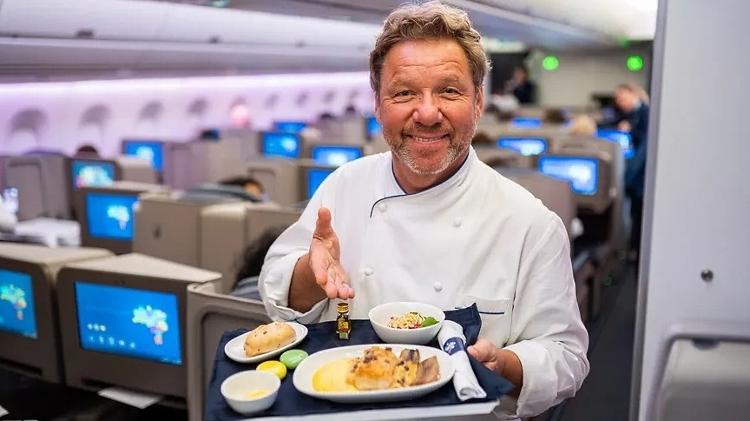 O chef francês Claude Troisgros criou pratos para a Azul Linhas Aéreas