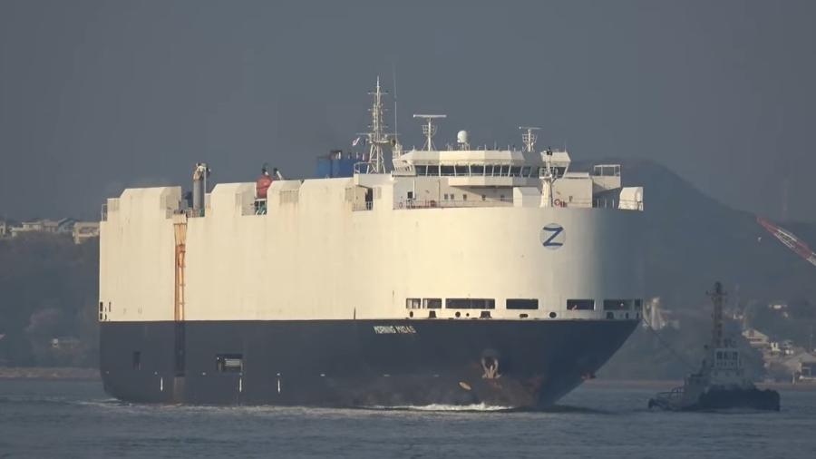 Navio Morning Midas foi abandonado com 3 mil carros a bordo após incêndio na embarcação gigante; tripulação foi evacuada e cargueiro ficou à deriva