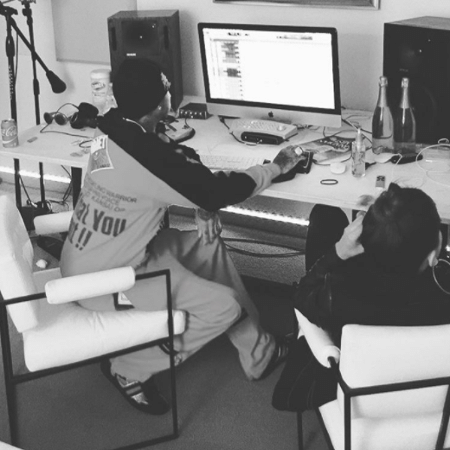 Anitta posta foto trabalhando em música ao lado de Tyga - Reprodução/Instagram/anitta - Reprodução/Instagram/anitta