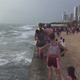 Helicóptero cai em praia do Recife após fazer imagens para o "Bom Dia Pernambuco" - Reprodução/Globo
