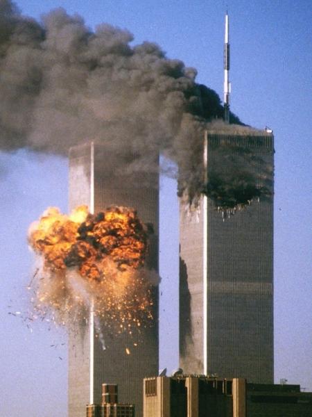 Ataque terrorista contra as Torres Gêmas, em Nova York, em 11 de setembro de 2001 - Reuters