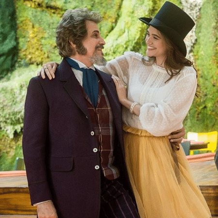 Dom Sabino (Edson Celulari) e Marocas (Juliana Paiva) em cena da novela "O Tempo não Para" - Reprodução/Instagram - Reprodução/Instagram