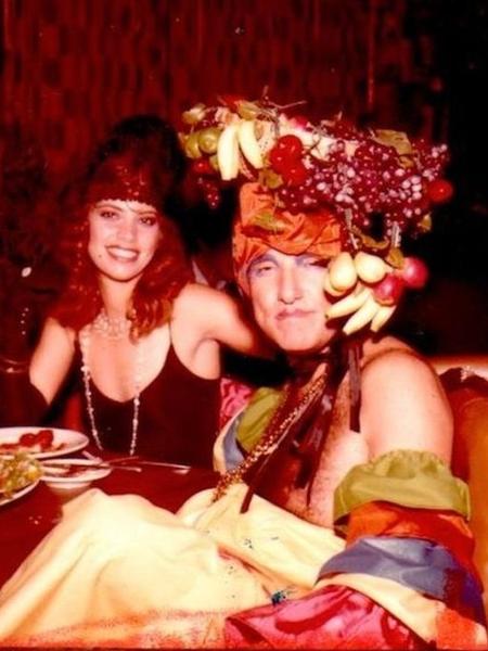 Burton Goldberg (direita) era conhecido como o "Hugh Hefner de Miami" - Mutiny Hotel - Mutiny Hotel