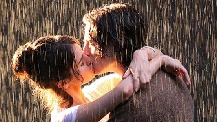 Selena Gomez e Timothée Chalamet em cena de Um Dia de Chuva em Nova York - Reprodução - Reprodução