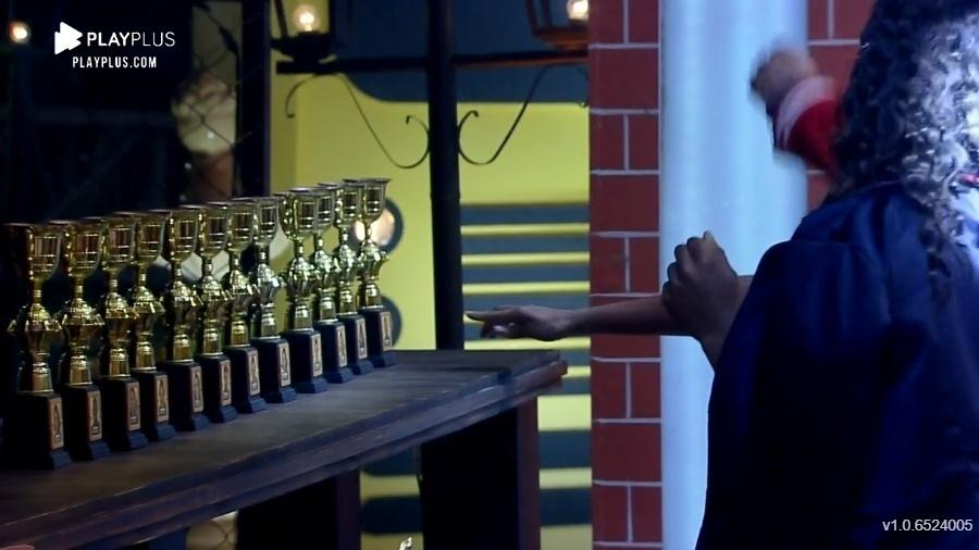 A Fazenda 2020: Peões curtem festa 'High School' - Reprodução/Playplus