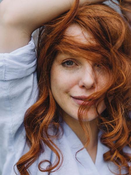 Argila consegue absorver impurezas do couro cabeludo - Getty Images
