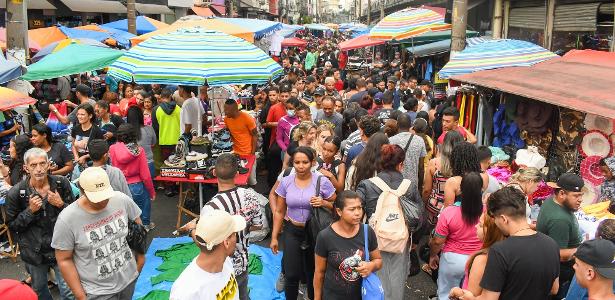 Lojas no Brás, em São Paulo: IBGE divulga dados de varejo