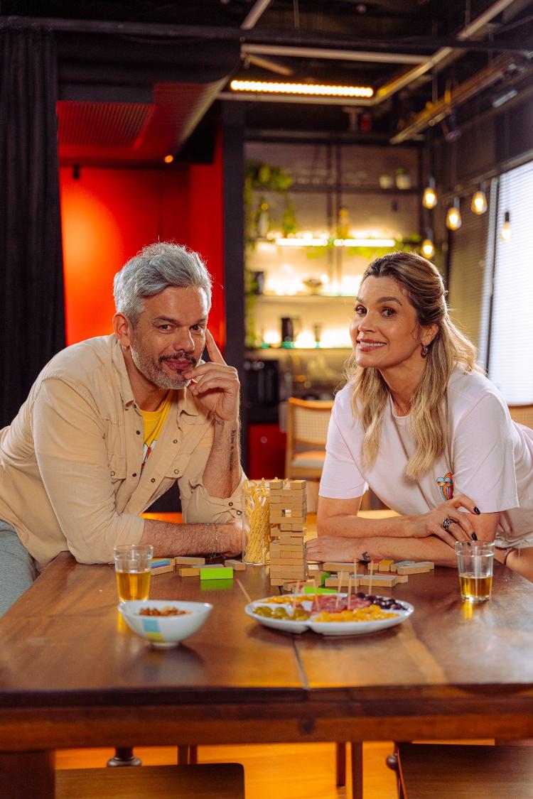 Otaviano Costa e Flávia Alessandra são protagonistas da série Lia & Léo