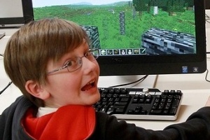 Construindo futuros: 8 razões para seu filho jogar Minecraft - 06/03/2017  - UOL Start