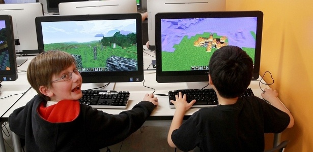 r consegue jogar Minecraft dentro do Minecraft