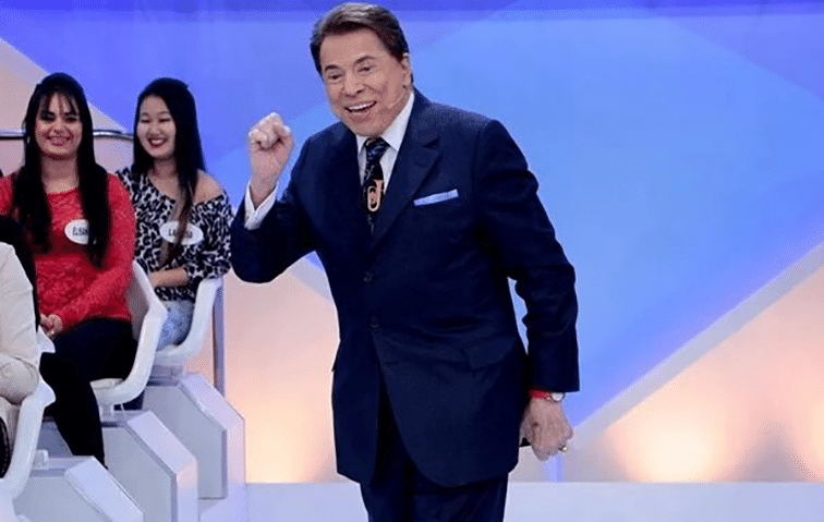31.jan.2016 - Silvio Santos reclama de Faustão