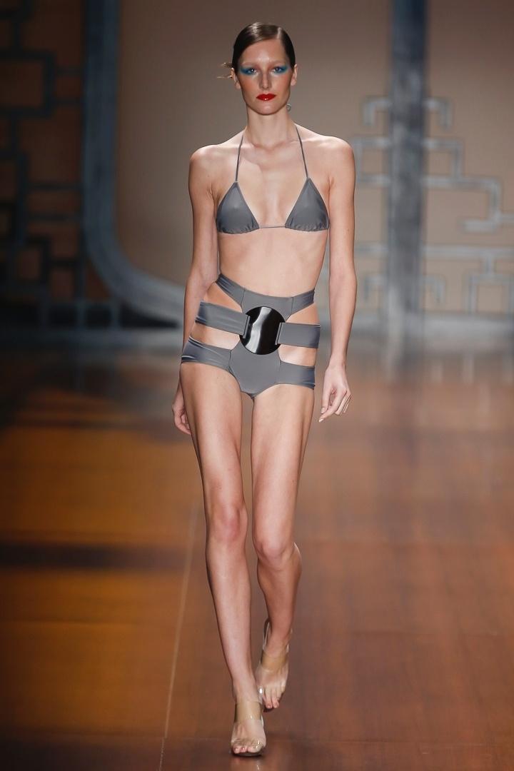 Adriana Degreas apresenta coleção na SPFW - Alexandre Schneider/UOL