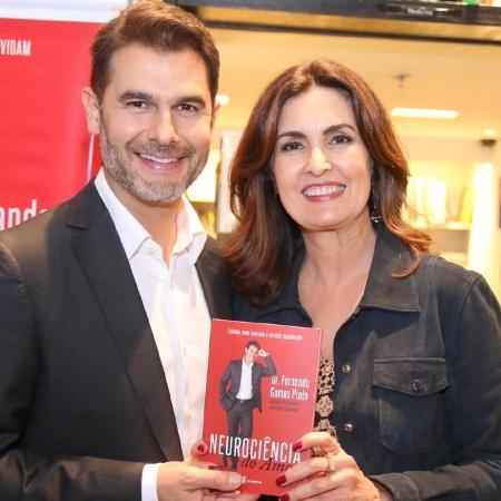Fátima Bernardes prestigia o lançamento do livro "Neuriciência do Amor", do médico e consultor do "Encontro" Fernando Gomes Pinto no Rio  - Ag.News