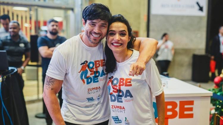 Reginaldo Sama com a atriz Marjorie Gerardi na aula de zumba  - Juan Cogo / Divulgação - Juan Cogo / Divulgação