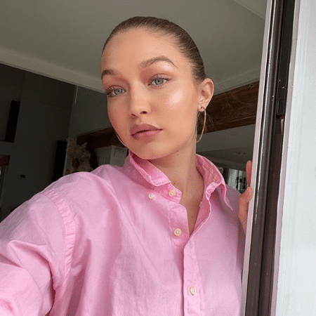 Grávida, Gigi Hadid nega ter feito preenchimentos no rosto - Reprodução/Instagram @gigihadid