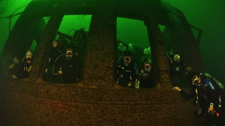 Mergulho no lago de Itaparica - Bruno Henrique - Bruno Henrique