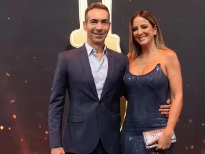 Cesár Tralli se declara à Ticiane Pinheiro após prêmio no Melhores do Ano