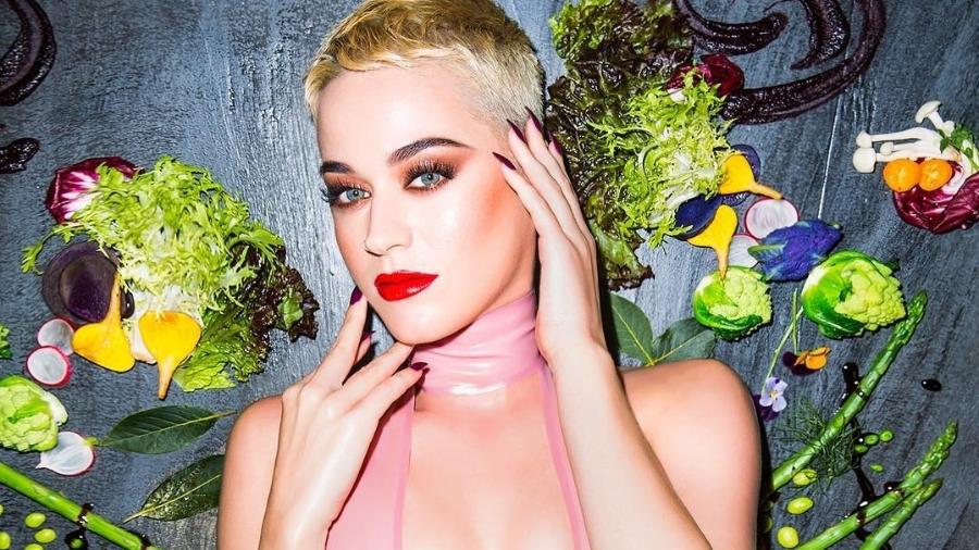 Katy Perry revela foto com cabelos curtinhos para promover seu novo single "Bon Appetit"" - Divulgação