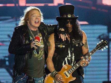 Axl Rose e Slash, os pilares do Guns N"Roses, lado a lado no Rock in Rio - Bruna Prado/UOL