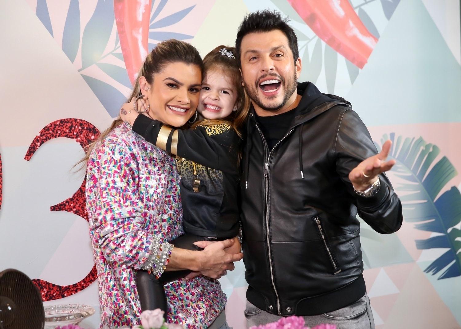 Mirella Santos com Valentina e Ceará - Manuela Scarpa/Brazil News