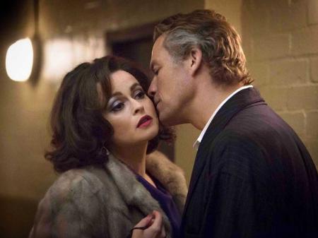 Dominic West e Helena Bonham Carter em cena do telefilme "Burton and Taylor", da BBC - Divulgação