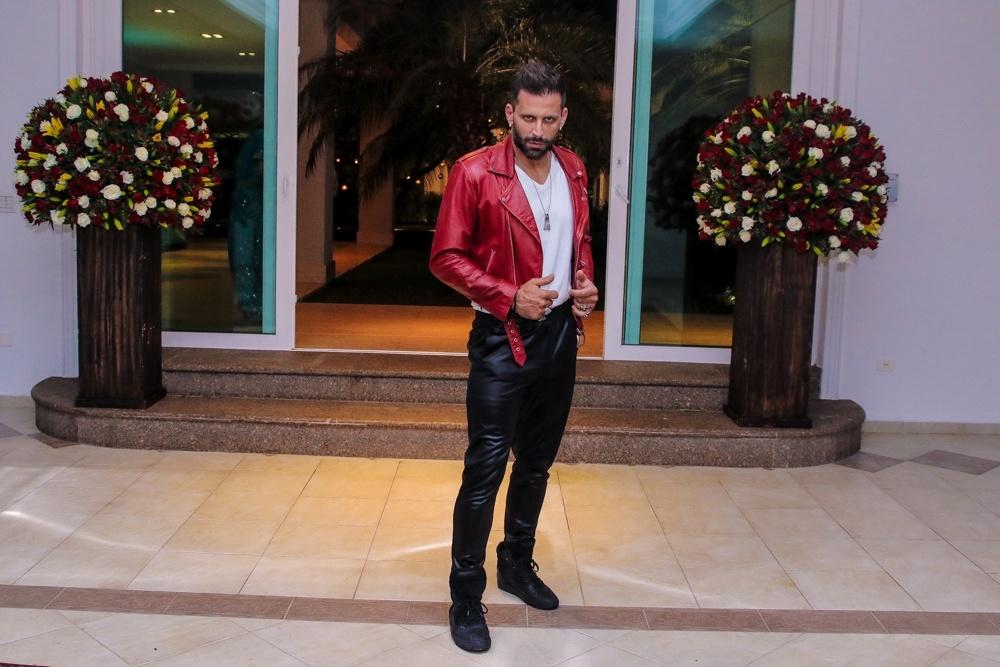 Henri Castelli é o primeiro famoso a chegar à festa de Graciele Lacerda - Thiago Duran/AgNews