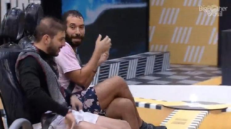 BBB 21: Gilberto fala sobre vida sexual com Caio - Reprodução/Globoplay - Reprodução/Globoplay