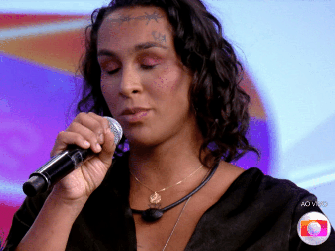 Após ser eliminada, Lina conversa com Tadeu: 'Não consigo entender'