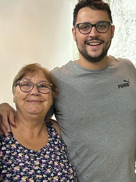 André de Moura e sua mãe, Maria Aparecida 