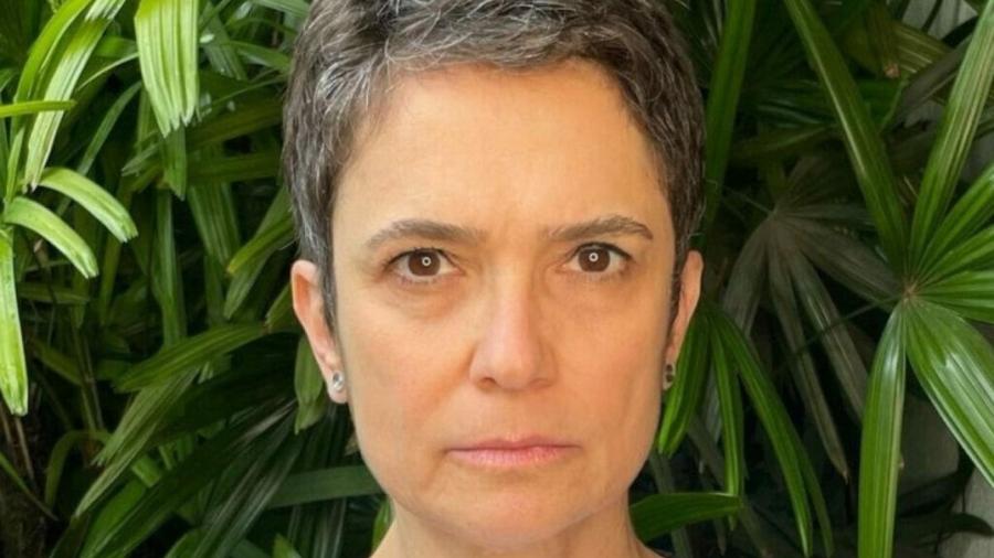 Sandra Anneberg faz alerta sobre golpe