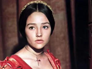 Morre Olivia Hussey Eisley, protagonista de 'Romeu e Julieta', aos 73 anos