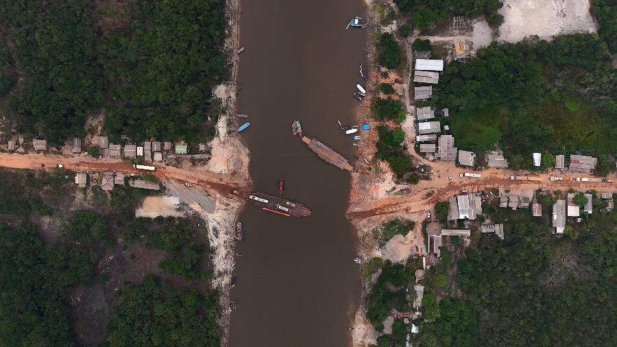O processo de licenciamento ambiental é essencial para avaliar os impactos de empreendimentos no meio ambiente, como é o caso do projeto de asfaltamento da BR-319 O processo de licenciamento ambiental é essencial para avaliar os impactos de empreendimentos no meio ambiente, como é o caso do projeto de asfaltamento da BR-319