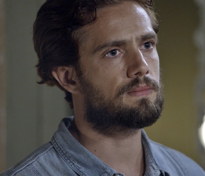 Felipe (Rafael Cardoso) descobre que Alex não é seu filho e enfrenta Roberto - undefined