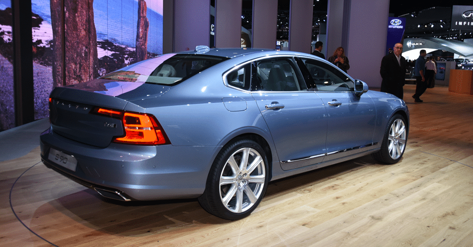 Volvo S90 T6 AWD - Murilo Góes/UOL