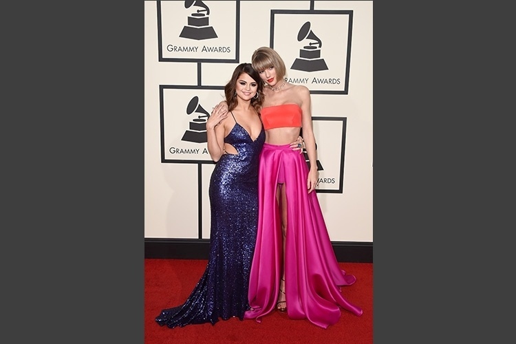 Grammy 2016: Selena Gomez e Taylor Swift - Getty Images