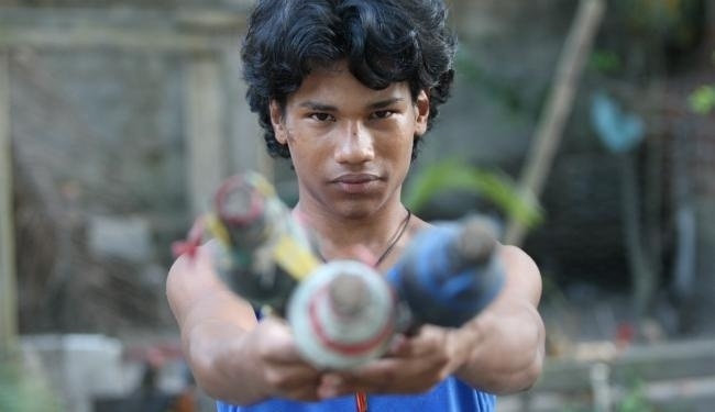 Cena do documentário "Jonas e o Circo sem Lona" (2015), de Paula Gomes, que conta a história de um garoto que montou um circo no quintal da casa da avó - Divulgação