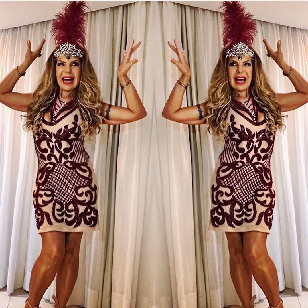 Elba Ramalho também aderiu a um modelo criado por Graciella Starling no Carnaval - Reprodução/Instagram