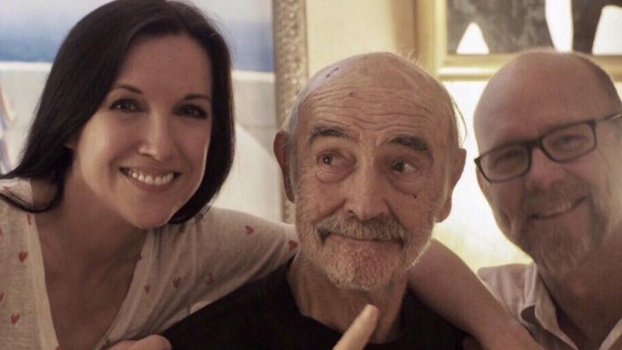 Sean Connery em foto de seu aniversário de 89 anos, em agosto de 2019, com o filho Jason e a nora Fiona Ufton - Reprodução/Instagram