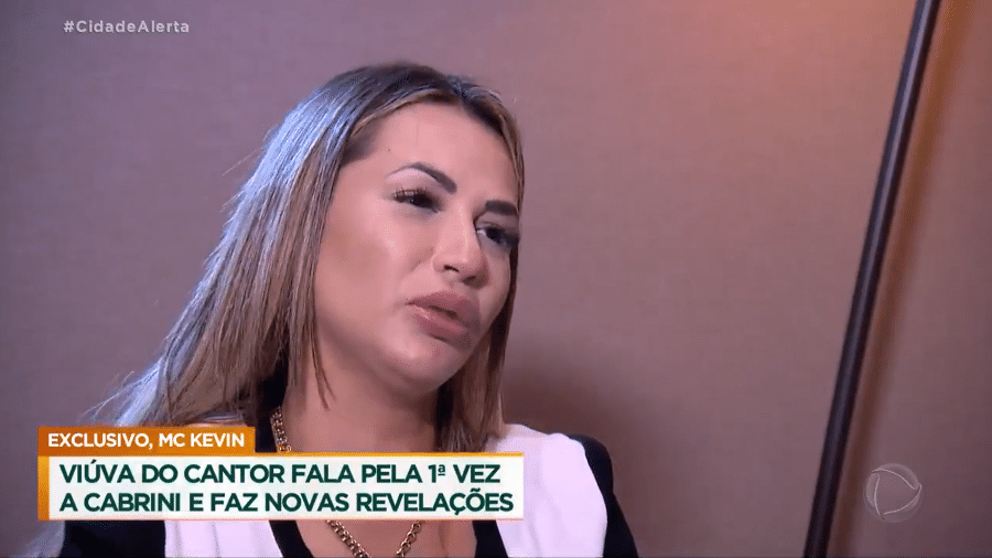 Deolane Bezerra deu sua primeira entrevista após a morte de MC Kevin - Reprodução/Record
