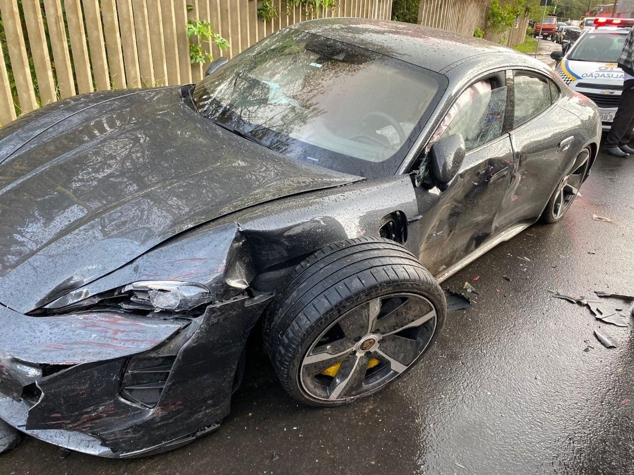 Porsche Taycan Turbo S de Guerrero - Reprodução/Twitter